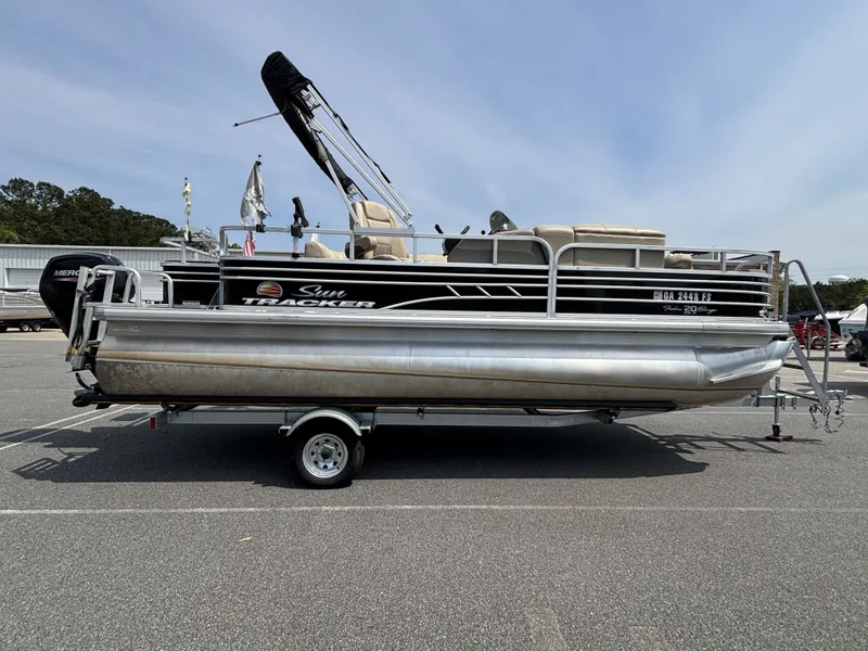 Slide: The Image of Sun Tracker Fishin Barge 20DLX w/Mercury 90ELPT CT 90HP - 4 - Stroke Engine 2020 - 25