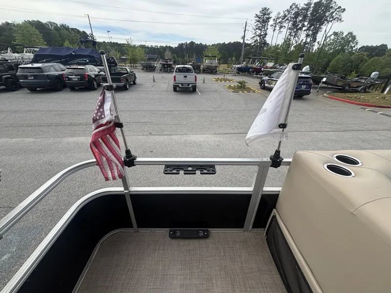 Slide: The Image of Sun Tracker Fishin Barge 20DLX w/Mercury 90ELPT CT 90HP - 4 - Stroke Engine 2020 - 40