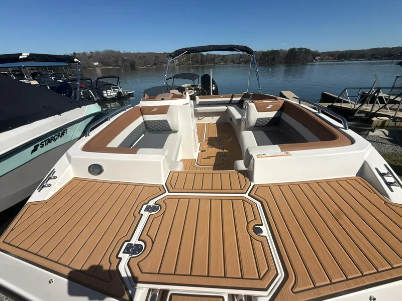 Slide: The Image of Starcraft svx 211 2026 - 9