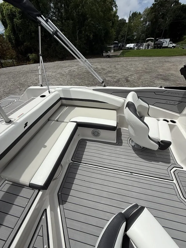 Slide: The Image of Starcraft SVX 210 2024 - 18