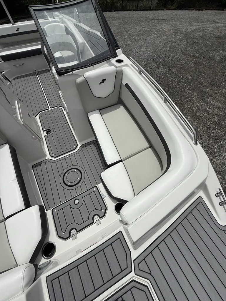 Slide: The Image of Starcraft SVX 210 2024 - 5