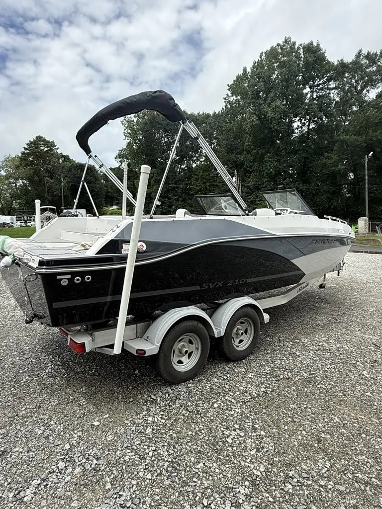 Slide: The Image of Starcraft SVX 210 2024 - 8