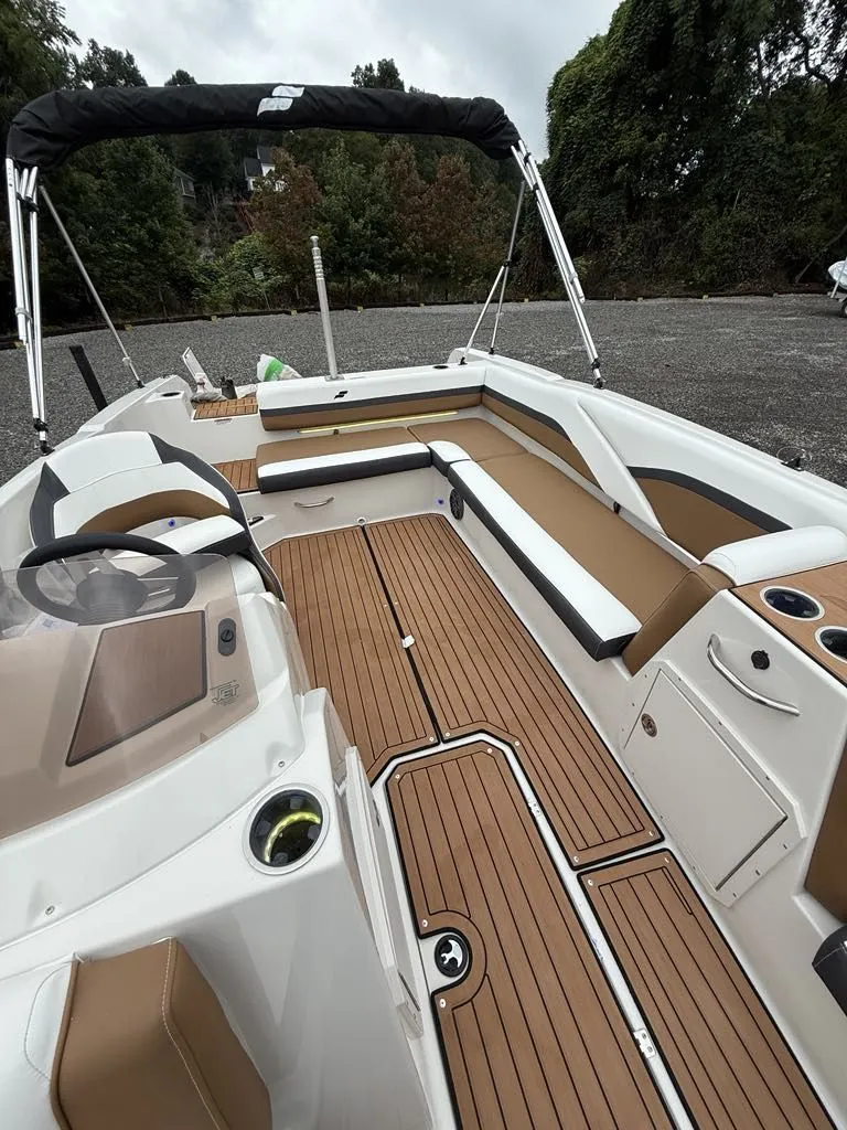 Slide: The Image of Starcraft SVX 211 OB 2024 - 10