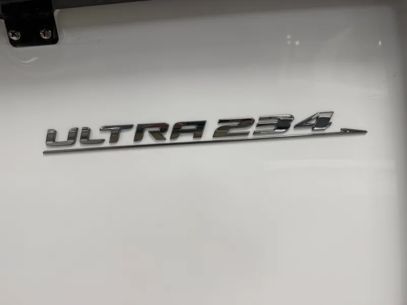 Slide: The Image of Sea Hunt Ultra 234 2026 - 10