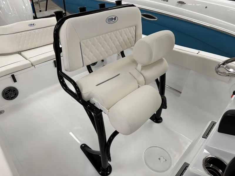 Slide: The Image of Sea Hunt Ultra 234 2026 - 4