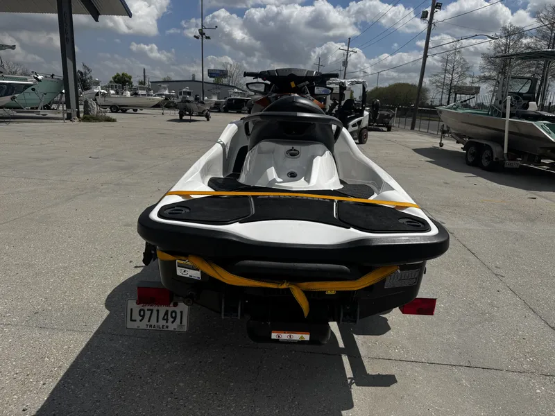 Slide: The Image of Sea-Doo GTX 155 2014 - 3
