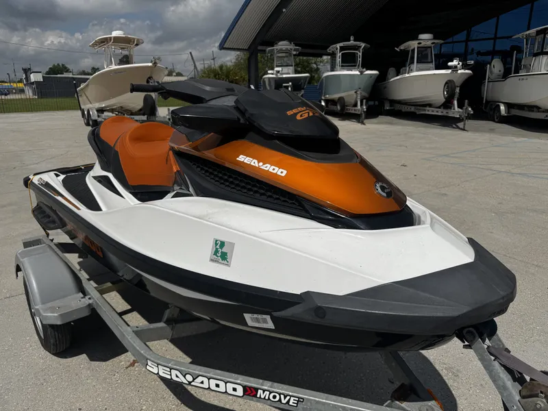 Slide: The Image of Sea-Doo GTX 155 2014 - 4