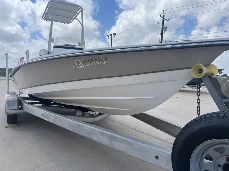 Slide: The Image of Blazer 2200 GTS 2017 - 6