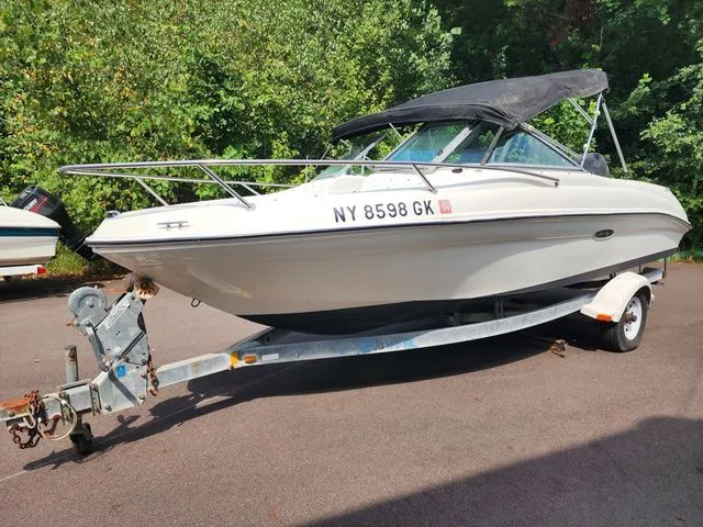 The Image of Sea Ray 180 1999 - 1