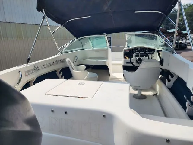 Slide: The Image of Sea Ray 180 1999 - 5