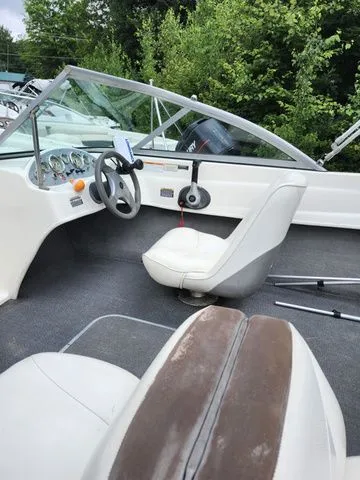 Slide: The Image of Bayliner 175 2009 - 5