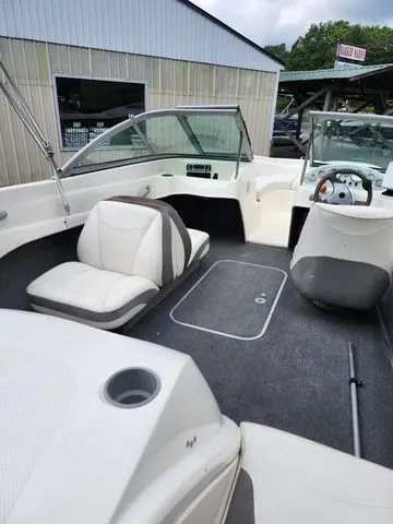 Slide: The Image of Bayliner 175 2009 - 7