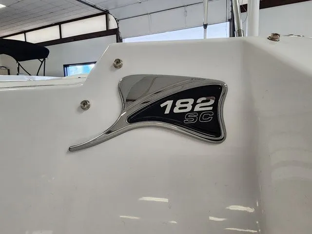 Slide: The Image of Stingray 182 SC 2026 - 5