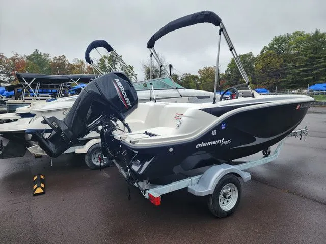 Slide: The Image of Bayliner Element M15 2023 - 3