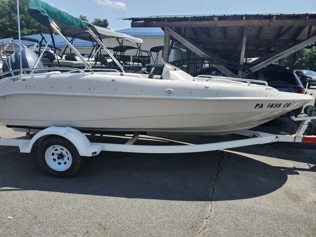 Slide: The Image of Hurricane GS170 2003 - 7