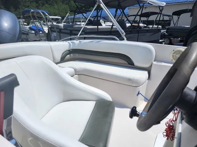 Slide: The Image of Hurricane GS170 2003 - 8