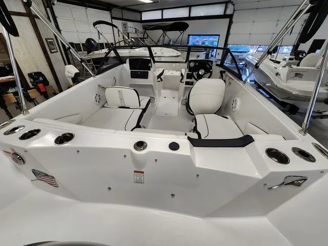 Slide: The Image of Stingray 172 DC 2026 - 7