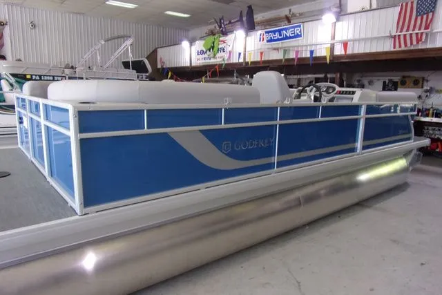 Slide: The Image of Sweetwater Xperience 2286 SBX 2024 - 10