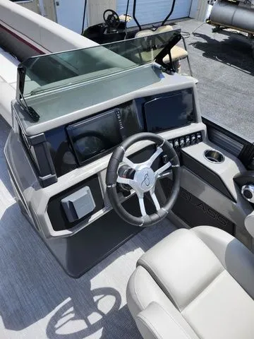 Slide: The Image of Qwest L- CLASS SPLASH PAD 24 2026 - 16