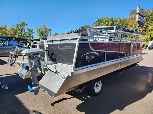 Slide: The Image of Paddle King Lo Pro SOLAR - Cruise and Charge at the Same Time! 2026 - 4