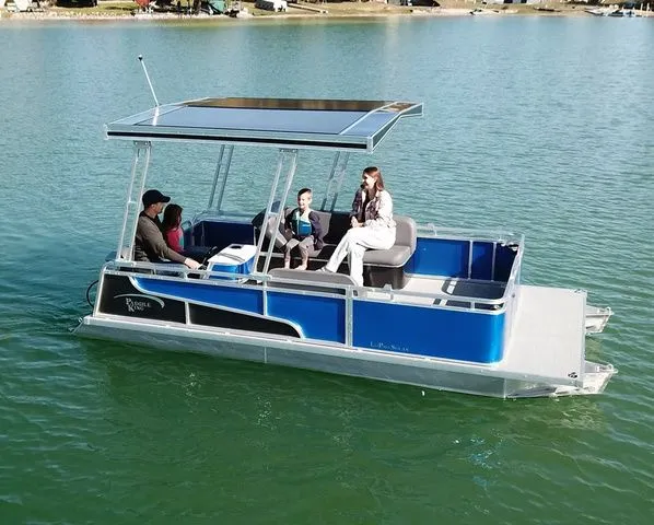 Slide: The Image of Paddle King Lo Pro SOLAR - Cruise and Charge at the Same Time! 2026 - 6