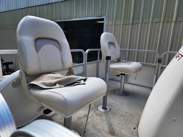 Slide: The Image of Starcraft 140 Fish Pontoon 2009 - 11