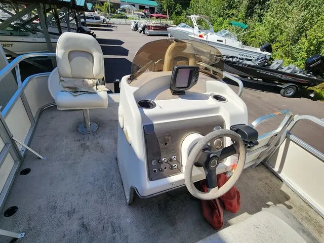 Slide: The Image of Starcraft 140 Fish Pontoon 2009 - 7