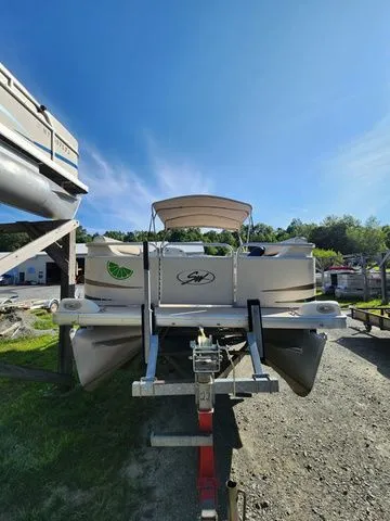 Slide: The Image of Godfrey Sweetwater 2221 SC 2004 - 5