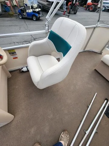 Slide: The Image of Godfrey Tuscany 2000 Pontoon - DEAL PENDING 2004 - 11