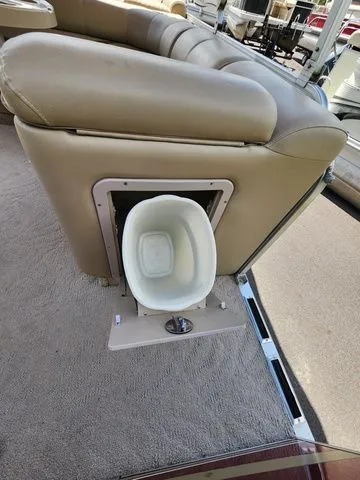 Slide: The Image of South Bay 800 Series 822CR Pontoon 2008 - 6