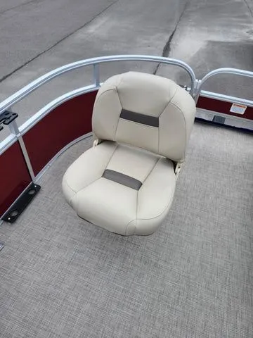 Slide: The Image of Bass Tracker BASS BUGGY 18 DELUXE 2024 - 9