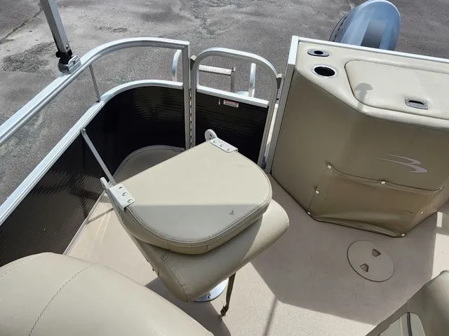 Slide: The Image of Bennington 18SFX Pontoon 2015 - 10