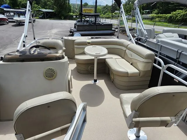 Slide: The Image of Bennington 18SFX Pontoon 2015 - 16