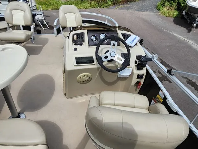 Slide: The Image of Bennington 18SFX Pontoon 2015 - 22