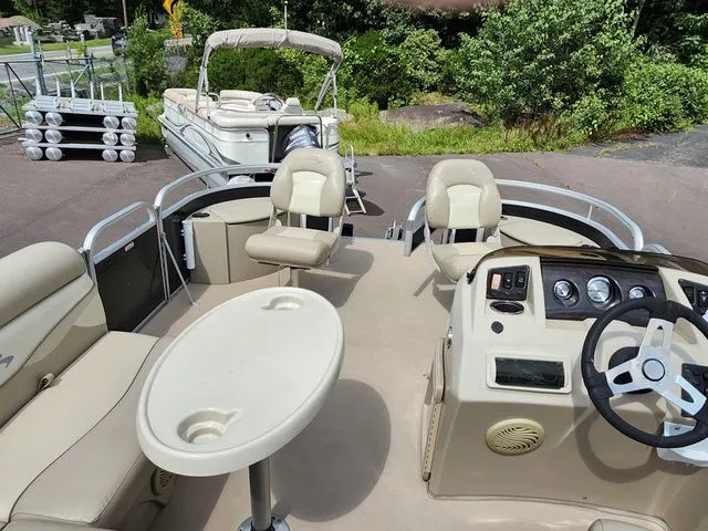 Slide: The Image of Bennington 18SFX Pontoon 2015 - 23