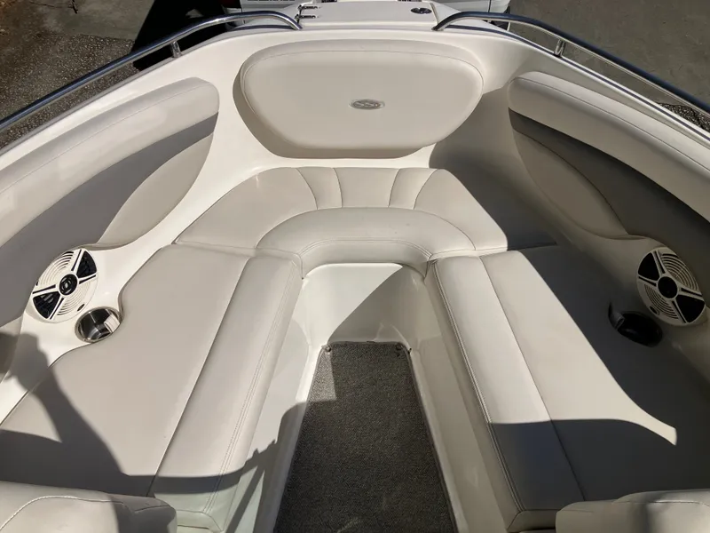 Slide: The Image of Interior of 2008 Chaparral 204 SSi boat with white upholstery. - 13