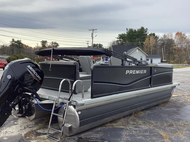 Slide: The Image of Premier 200 SUNSCAPE RE-CL 2025 - 3