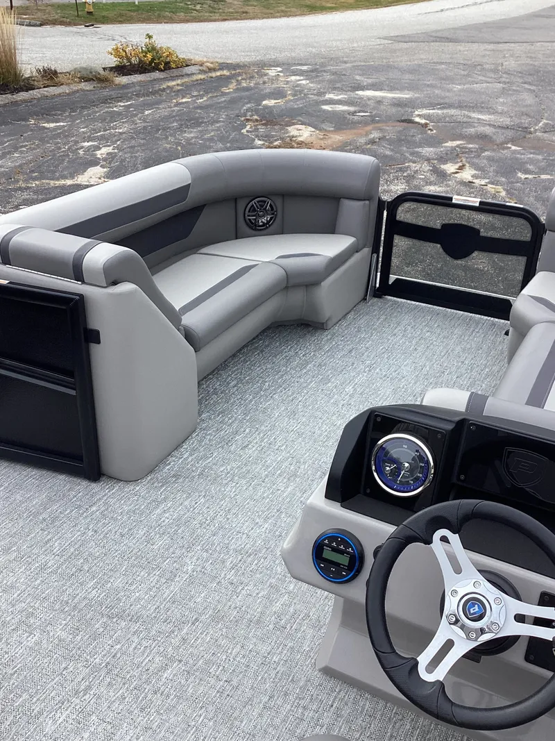 Slide: The Image of Premier 200 SUNSCAPE RE-CL 2025 - 7