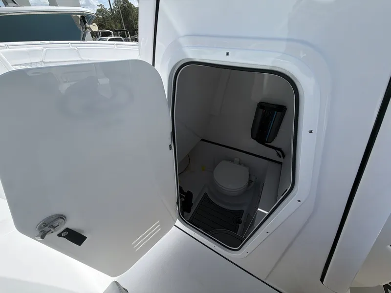 Slide: The Image of Sportsman Heritage 261 Center Console 2026 - 12