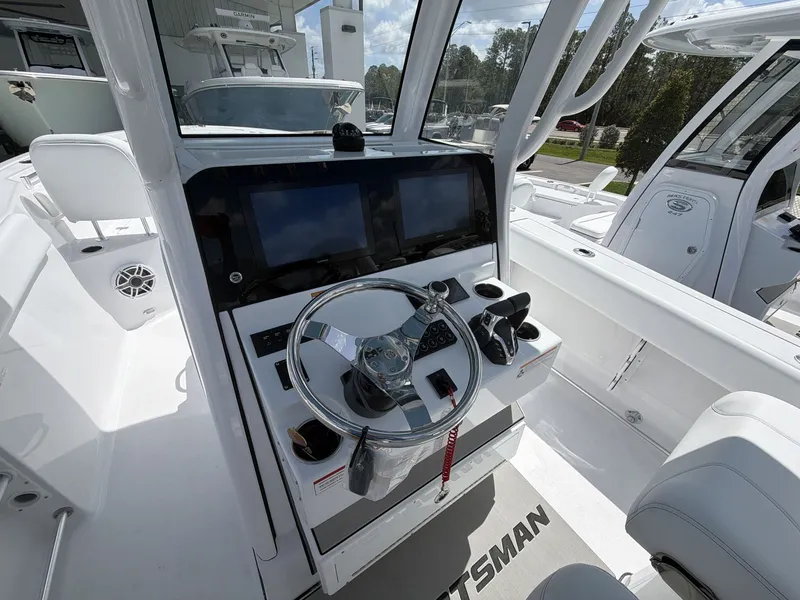 Slide: The Image of Sportsman Heritage 261 Center Console 2026 - 18