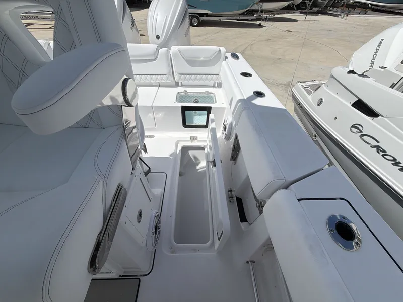 Slide: The Image of Sportsman Heritage 261 Center Console 2026 - 19