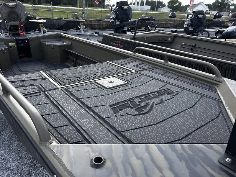 Slide: The Image of Gator-Tail Savage Series 1750 2026 - 7