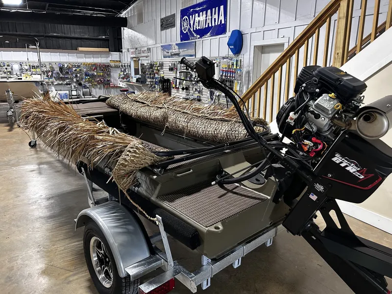 Slide: The Image of Gator-Tail Gator Series 1448 PREDATOR WITH 23HP 2026 - 4