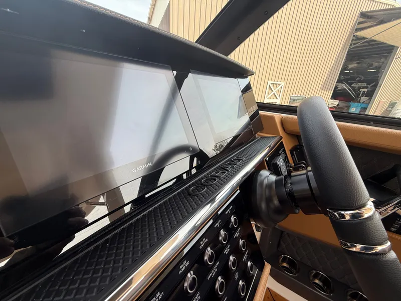 Slide: The Image of Cobalt R35 2025 - 555