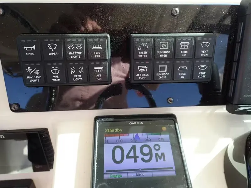 Slide: The Image of Grady-White Express 330 2020 - 14