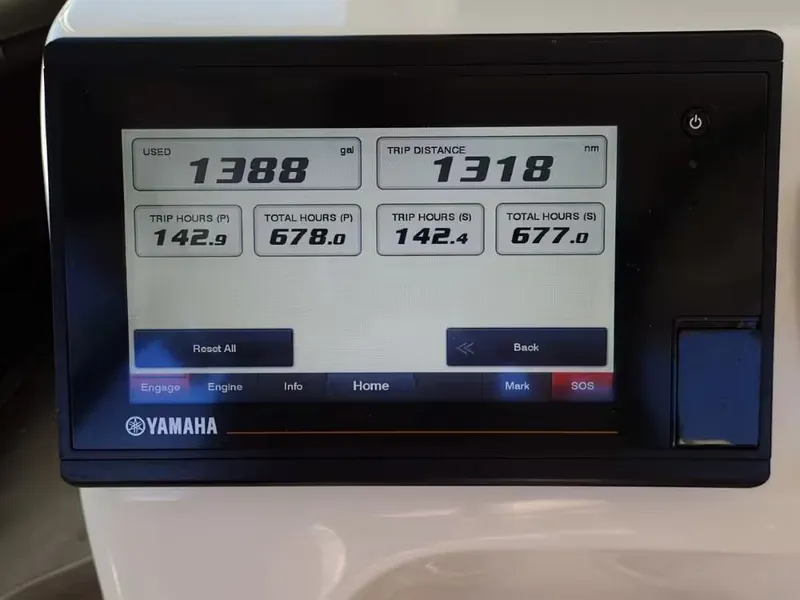 Slide: The Image of Grady-White Express 330 2020 - 16