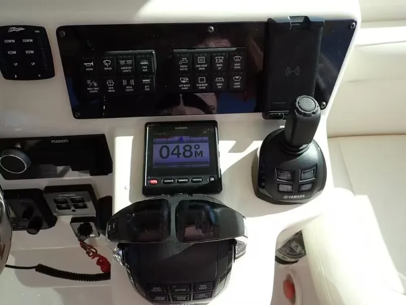 Slide: The Image of Grady-White Express 330 2020 - 17