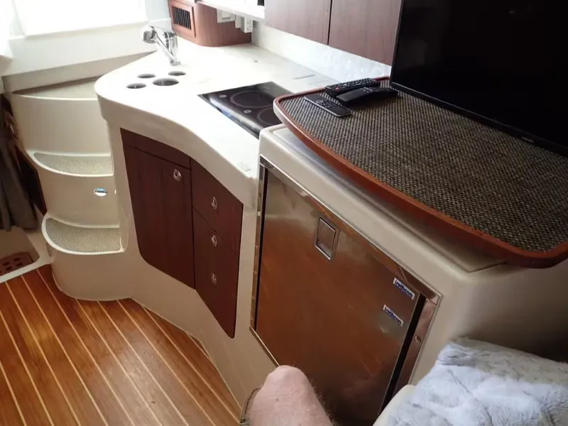 Slide: The Image of Grady-White Express 330 2020 - 19