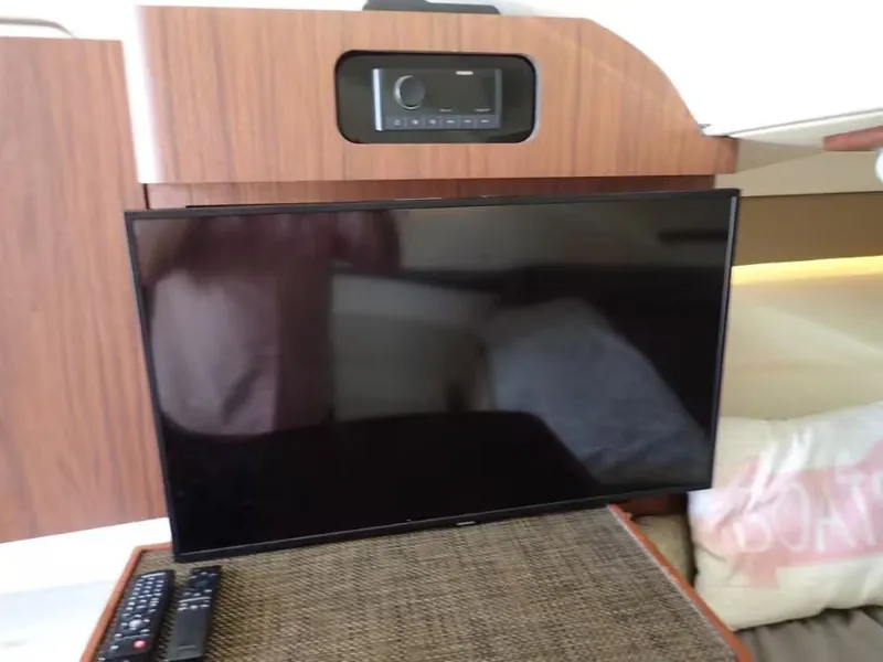 Slide: The Image of Grady-White Express 330 2020 - 25