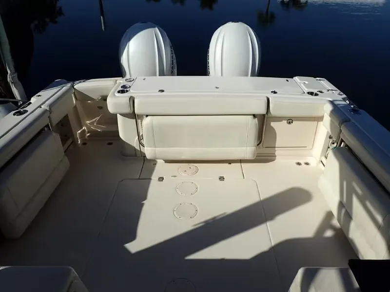 Slide: The Image of Grady-White Express 330 2020 - 3